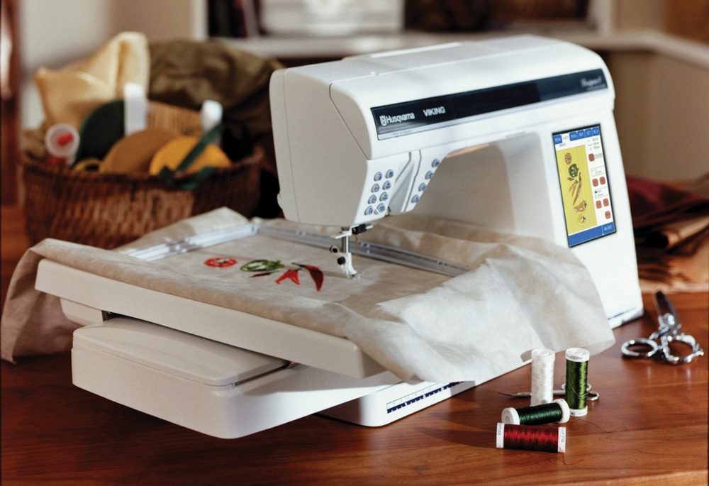Шьём дома с помощью швейной машинки. Как выбрать швейную машинку?
