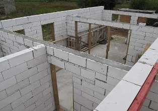 Особенности заливки бетоном блоков и стен
