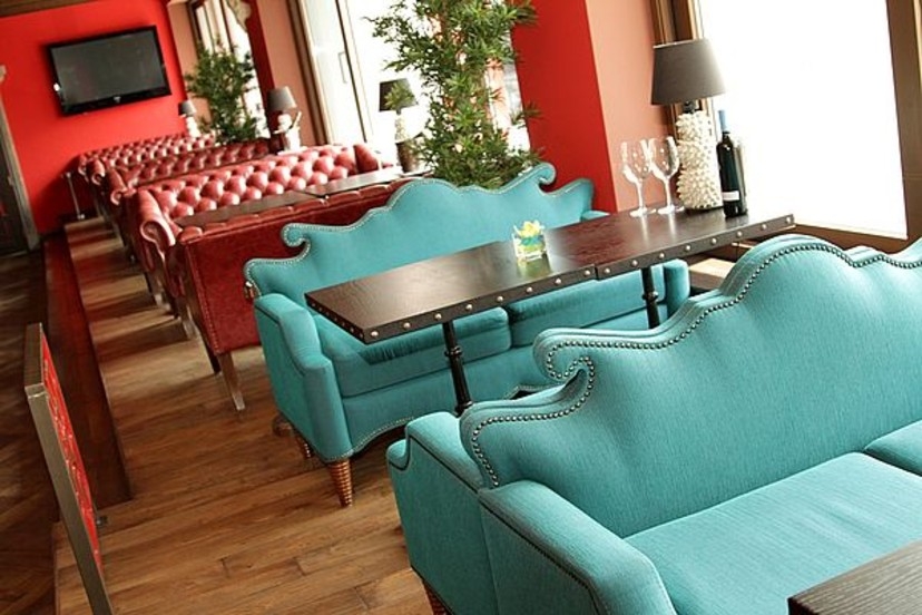 Мягкая мебель на заказ - эксклюзивные диваны для ресторанов, дома, кафе